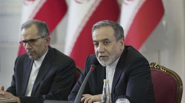 In this photo released by the Iranian Foreign Ministry, Foreign Minister Abbas Araghchi speaks in a meeting with Tehran-based foreign diplomats, Iran, Saturday, July 12, 2025 - Sputnik International