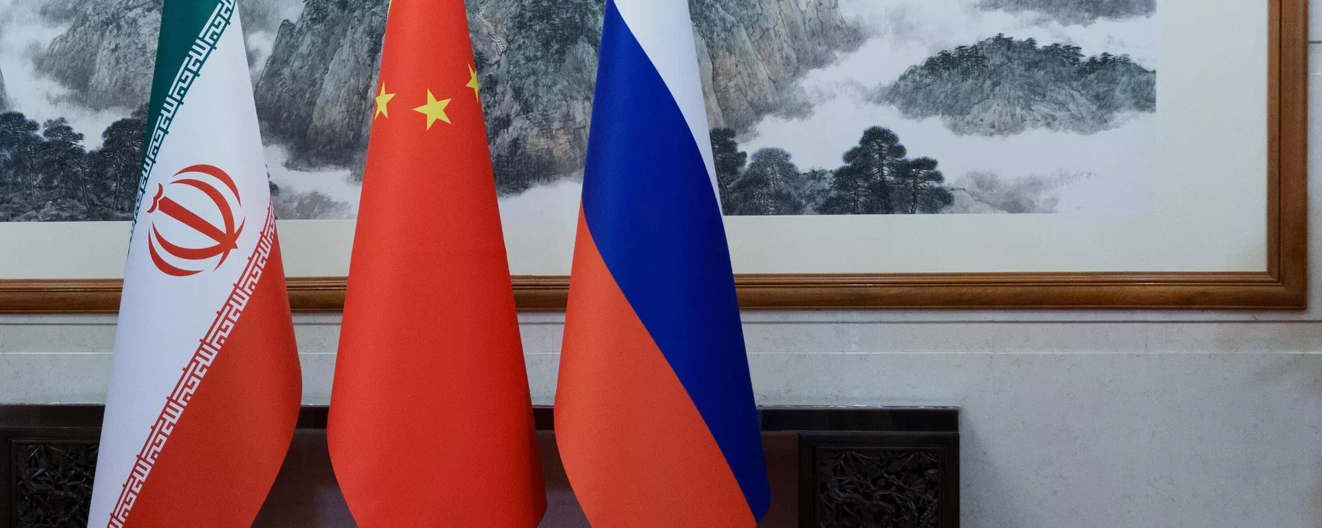 Flags of Iran, China and Russia. - Sputnik International, 1920, 09.09.2026