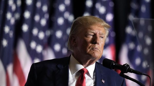 Дональд Трамп выступает во время митинга в Каунсил-Блафс, штат Айова - Sputnik International