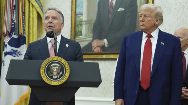 President Donald Trump, right, listens as White House special envoy Steve Witkoff, left, speaks during a swearing in ceremony for interim US Attorney General for the District of Columbia Jeanine Pirro, Wednesday, May 28, 2025, in the Oval Office of the White House in Washington - Sputnik International