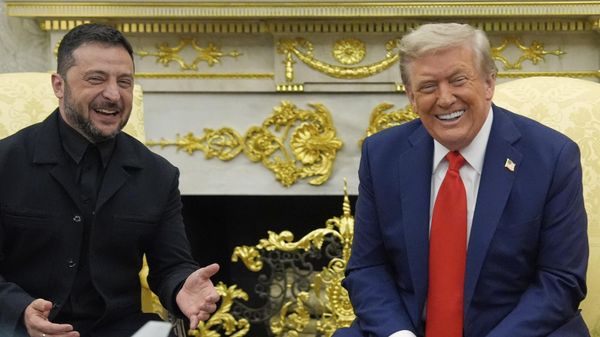 President Donald Trump meets with Ukraine's Volodymyr Zelensky in the Oval Office at the White House, Monday, Aug. 18, 2025, in Washington. - Sputnik International