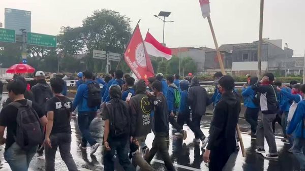Protests in Jakarta. The participants demand higher salaries and better working conditions.  - Sputnik International