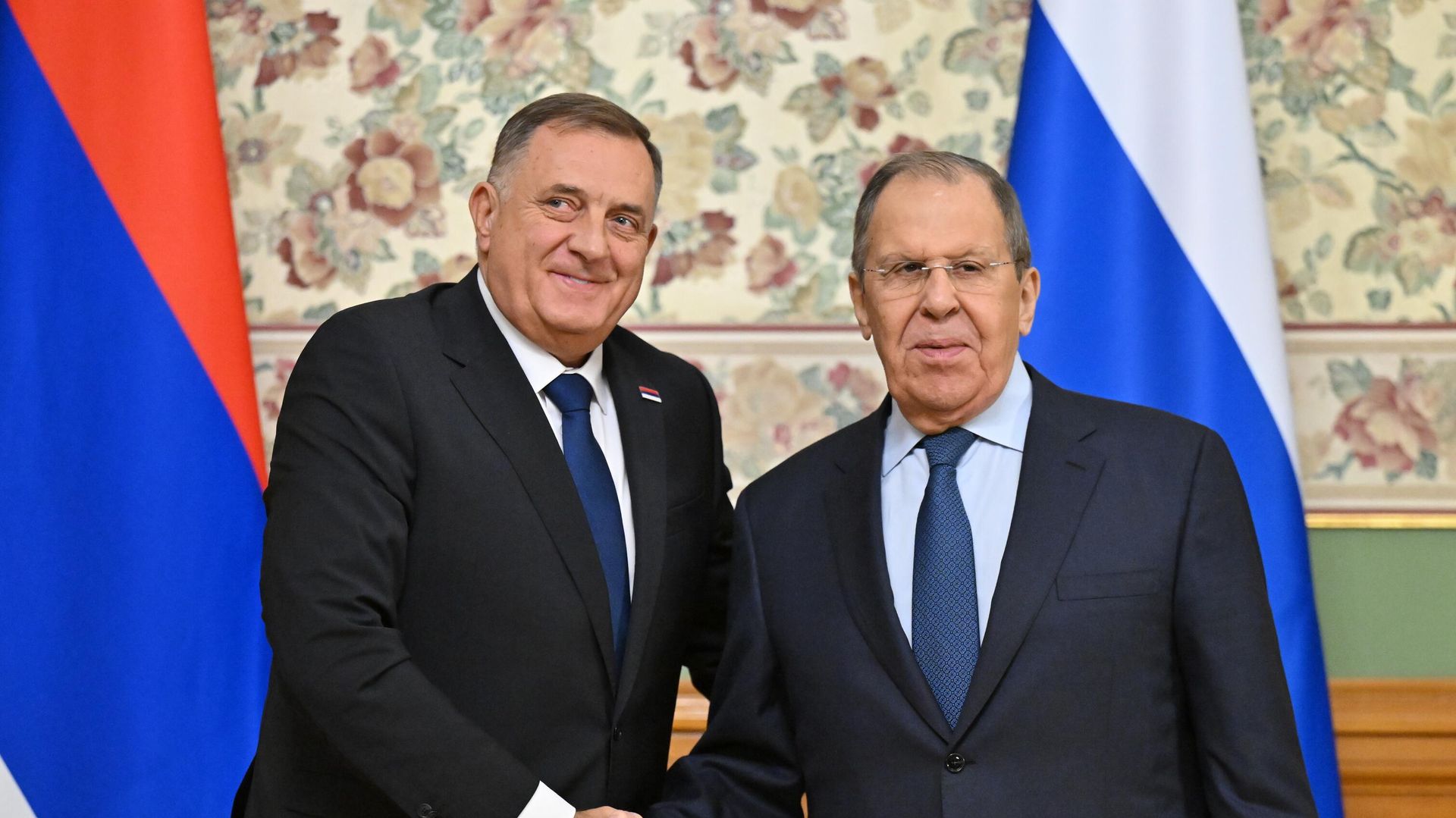 Republika Srpska President Milorad Dodik and Russian Foreign Minister Sergey Lavrov - Sputnik International, 1920, 09.09.2025