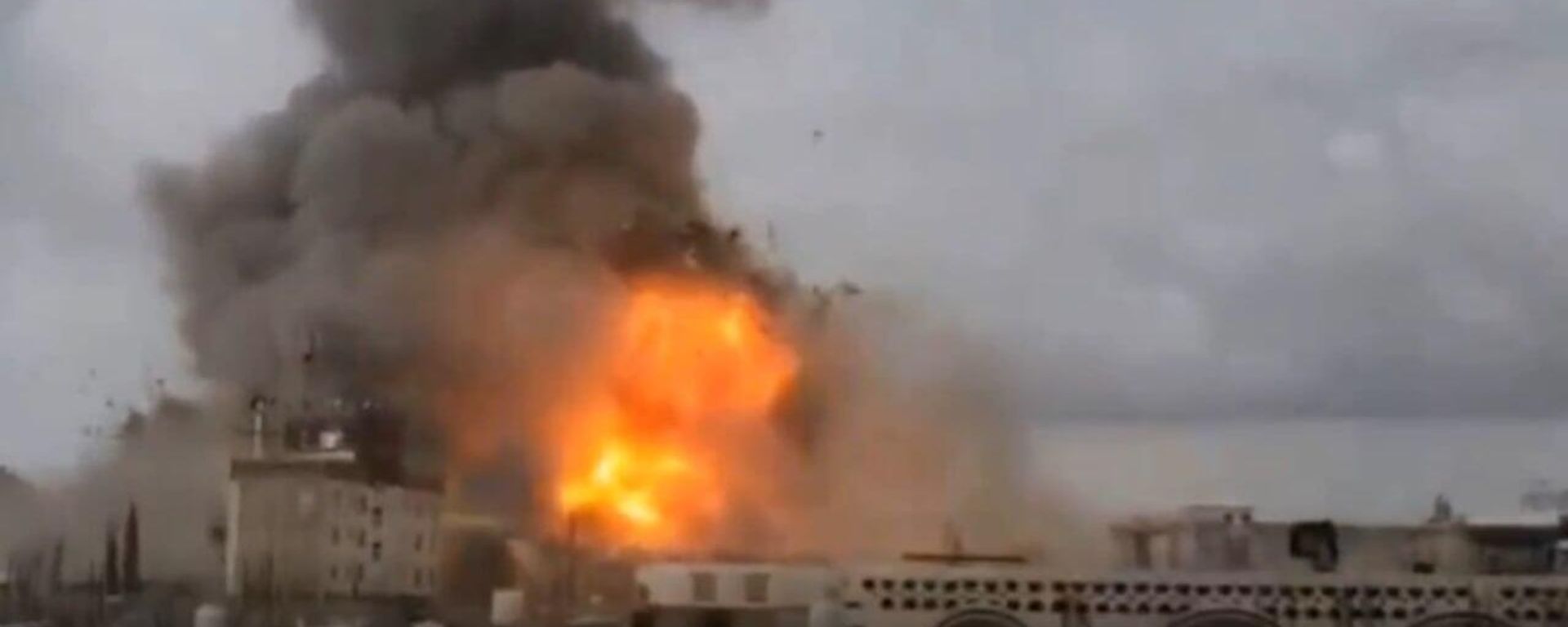 Israel strikes defense ministry complex in Yemen's Sanaa, 10.09.2025 Israel strikes defense ministry complex in Yemen's Sanaa, 10.09.2025 - Sputnik International, 1920, 10.09.2025