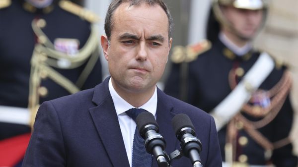 Newly named Prime Minister Sebastien Lecornu reacts as he speaks at the end of the handover ceremony at the Prime Minister residence, Wednesday, Sept. 10, 2025 in Paris. - Sputnik International