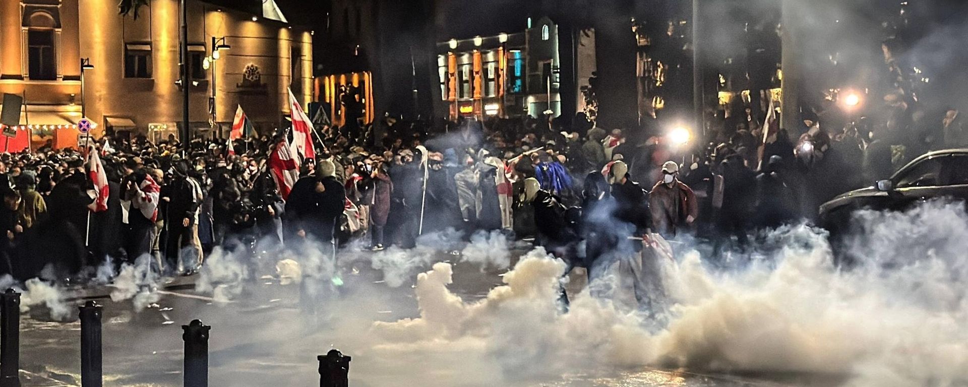 Protesters clash with police in Tbilisi, Georgia. October 4, 2025 Protesters clash with police in Tbilisi, Georgia. October 4, 2025 - Sputnik International, 1920, 05.10.2025