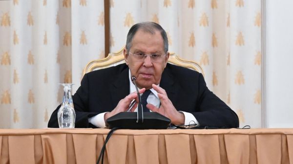 Russian Foreign Minister Lavrov talks to Arab media in Moscow - Sputnik International