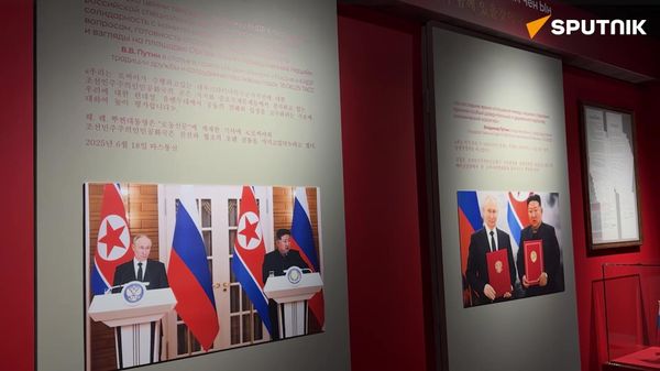 Shoulder to shoulder exhibition on Russia-North Korea cooperation kicks off in Moscow - Sputnik International
