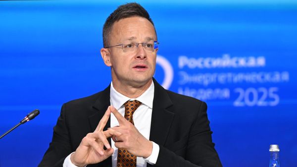 Hungarian Foreign Minister Peter Szijjarto attends the Russia Energy Week forum in Moscow. October 15, 2025 - Sputnik International