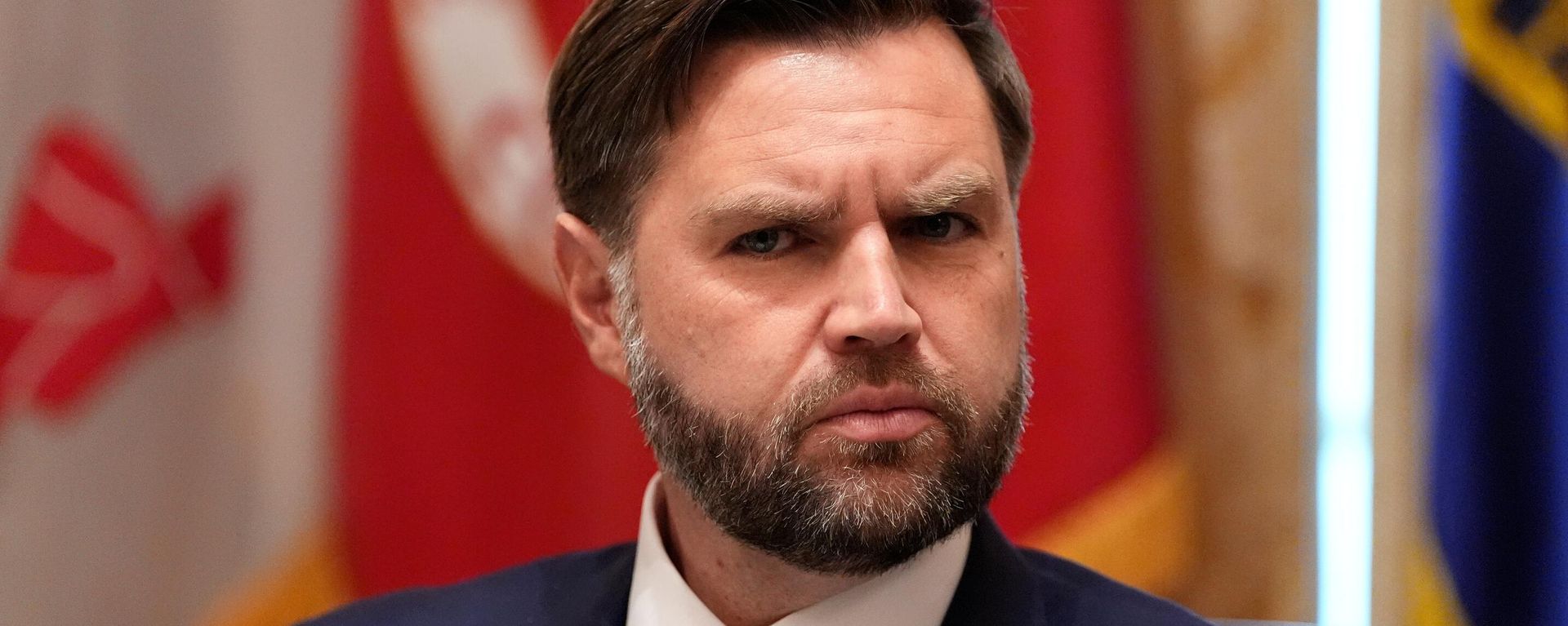 Vice President JD Vance listens as President Donald Trump speaks before a lunch with Ukraine's Volodymyr Zelensky in the Cabinet Room of the White House, Friday, Oct. 17, 2025, in Washington - Sputnik International, 1920, 26.02.2026