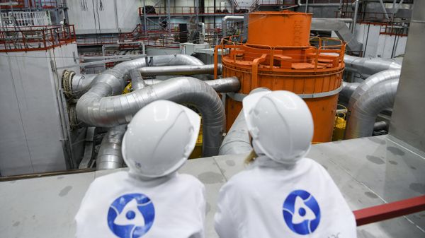 The central hall of power unit No. 4 with the BN-800 reactor at the I.V. Kurchatov Beloyarsk Nuclear Power Plant. - Sputnik International