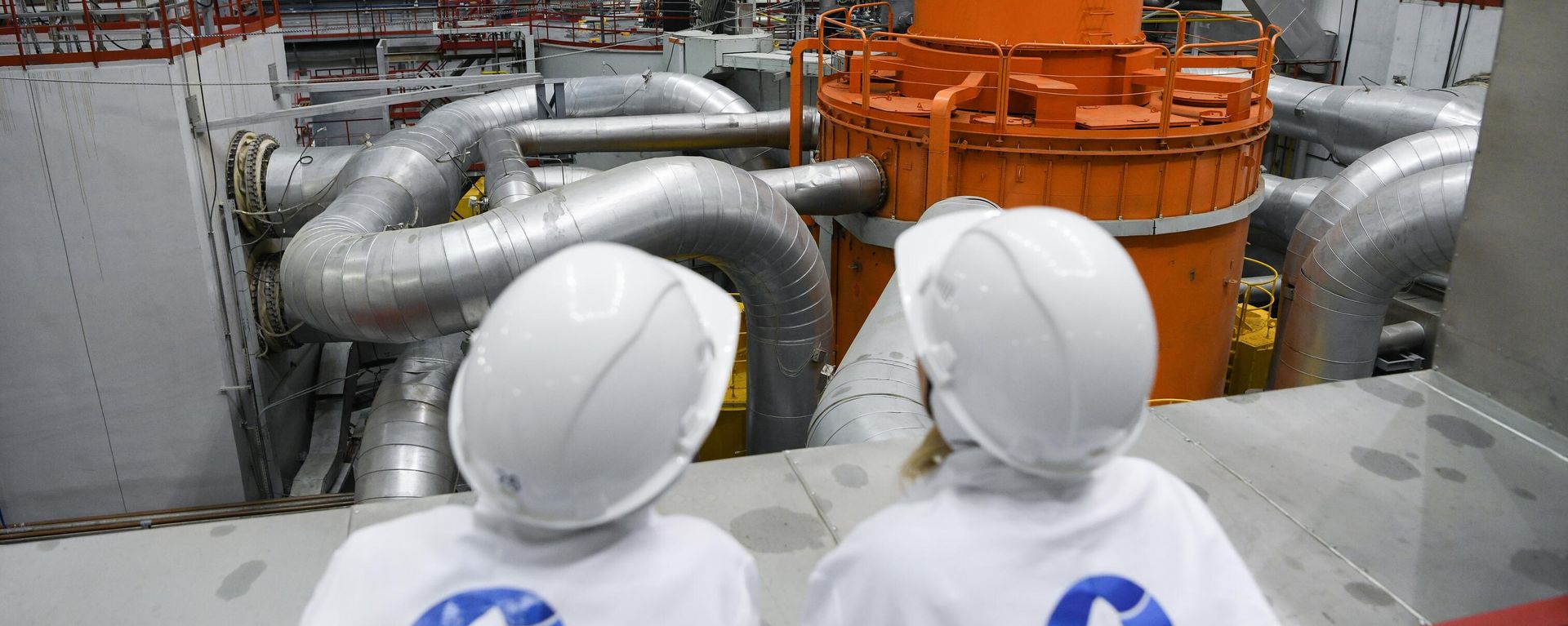 The central hall of power unit No. 4 with the BN-800 reactor at the I.V. Kurchatov Beloyarsk Nuclear Power Plant. The central hall of power unit No. 4 with the BN-800 reactor at the I.V. Kurchatov Beloyarsk Nuclear Power Plant. - Sputnik International, 1920, 09.12.2025