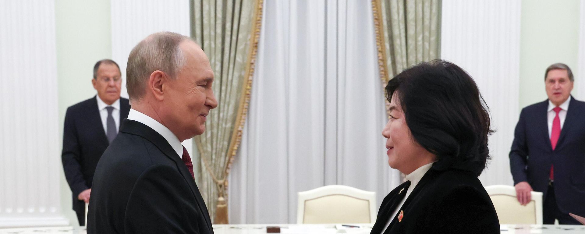 Russian President Vladimir Putin and North Korean Foreign Minister Choe Son Hui - Sputnik International, 1920, 27.10.2025