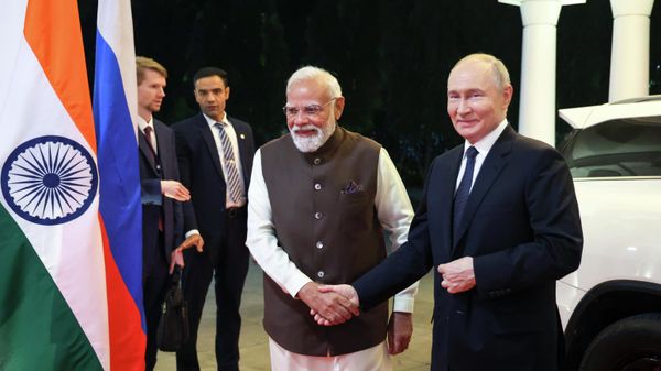 Russian President Vladimir Putin and Indian Prime Minister Narendra Modi - Sputnik International