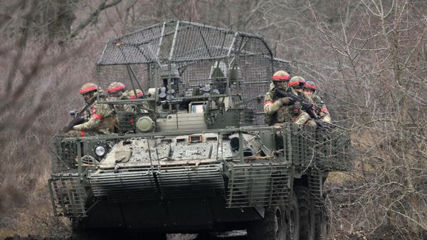 Russian BTR-82A armored personnel carrier with anti-drone mesh in Donetsk People's Republic. January 28, 2025 - Sputnik International