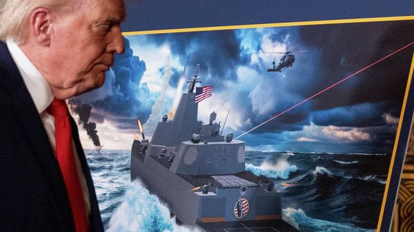 President Trump announces production of new class battleships - Sputnik International