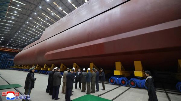 North Korea Advances Nuclear Deterrent with New Strategic Submarine - Sputnik International