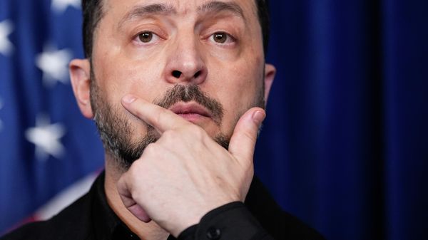 Ukraine's Zelensky speaks during a joint news conference with President Donald Trump following a meeting at Trump's Mar-a-Lago club, Sunday, Dec. 28, 2025, in Palm Beach, Fla.  - Sputnik International