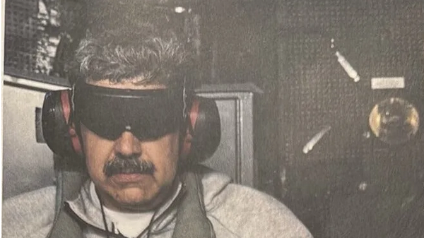 Venezuelan President Nicolas Maduro aboard the USS Iwo Jima after his kidnapping by US forces. Social media photo. - Sputnik International