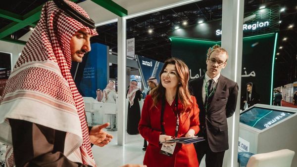 Moscow Discuss Industrial Cooperation with the Royal Commission for Riyadh  - Sputnik International