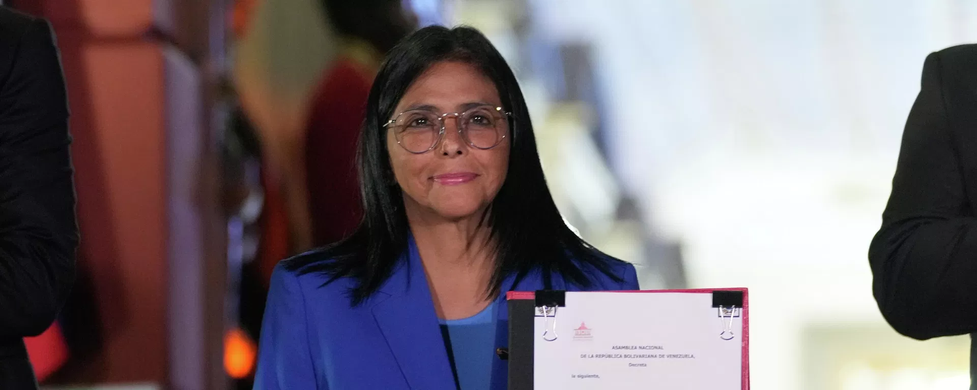 Delcy Rodriguez displays an amnesty bill approved by the National Assembly - Sputnik International, 1920, 24.09.2026