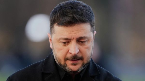 Volodymyr Zelensky arrives at the Bellevue Palace for talks with German President Frank-Walter Steinmeier in Berlin, Germany, Monday, Dec. 15, 2025.  - Sputnik International