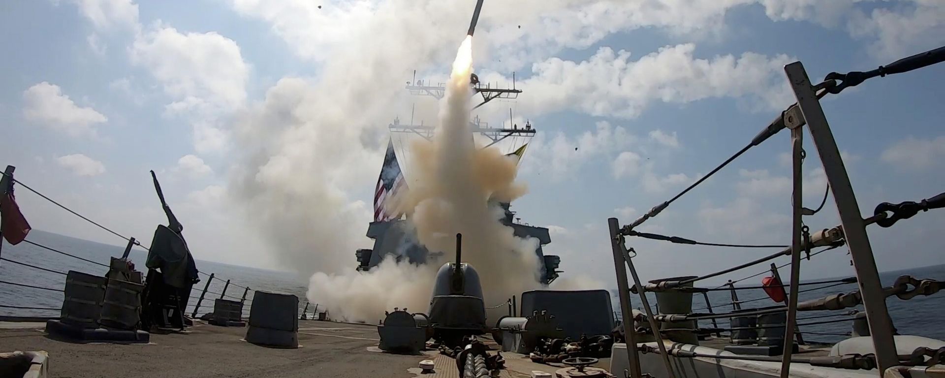 This image from video provided by US Central Command shows a missile being launched from a U.S. Navy ship in support of Operation Epic Fury on Feb. 28, 2026.  - Sputnik International, 1920, 25.03.2026