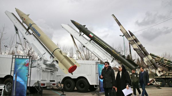 People visit a military exhibition marking the 40th anniversary of Iran's Islamic Revolution in Tehran, Iran, Feb. 3, 2019.  - Sputnik International
