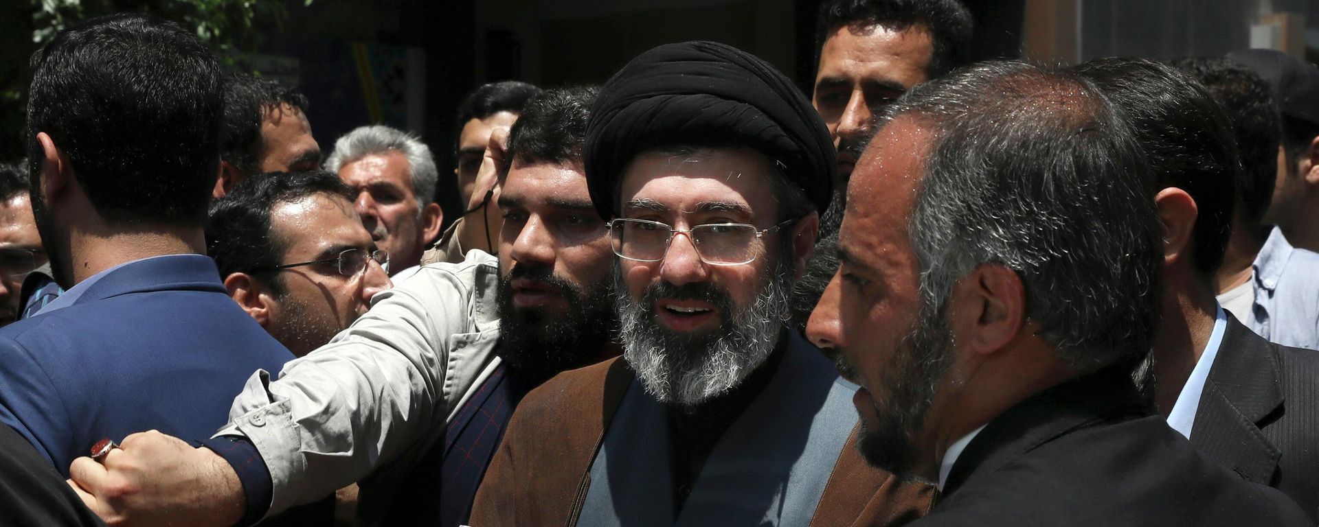 Mojtaba Khamenei, the son of Iranian Supreme Leader Ayatollah Ali Khamenei, center, attends the annual Quds, or Jerusalem Day rally in Tehran, Iran, on May 31, 2019 - Sputnik International, 1920, 30.04.2026