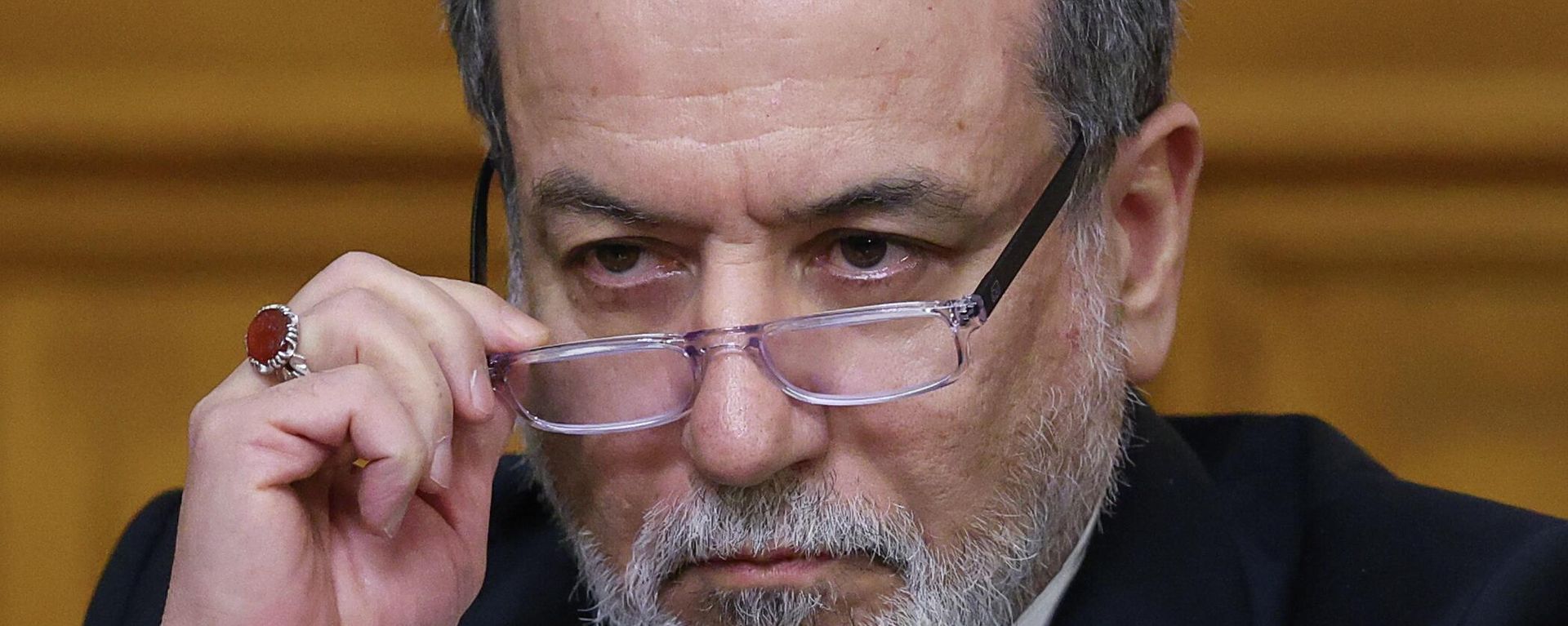 Iranian Foreign Minister Abbas Araghchi looks on during a joint news conference with Russian Foreign Minister Sergey Lavrov at Zinaida Morozova's Mansion in Moscow, Wednesday, Dec. 17, 2025. (Ramil Sitdikov/Pool Photo via AP) Iranian Foreign Minister Abbas Araghchi looks on during a joint news conference with Russian Foreign Minister Sergey Lavrov at Zinaida Morozova's Mansion in Moscow, Wednesday, Dec. 17, 2025. (Ramil Sitdikov/Pool Photo via AP) - Sputnik International, 1920, 15.03.2026