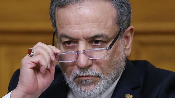 Iranian Foreign Minister Abbas Araghchi looks on during a joint news conference with Russian Foreign Minister Sergey Lavrov at Zinaida Morozova's Mansion in Moscow, Wednesday, Dec. 17, 2025. (Ramil Sitdikov/Pool Photo via AP) - Sputnik International