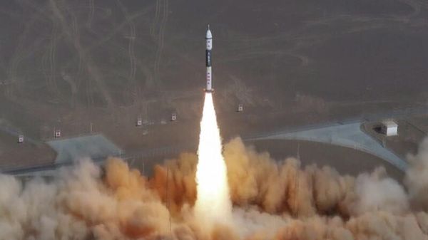 A Kuaizhou-11 Y7 carrier rocket blasts off from the Jiuquan Satellite Launch Center in Northwest China Gansu Province, sending eight satellites into preset orbits, on March 16, 2026. - Sputnik International