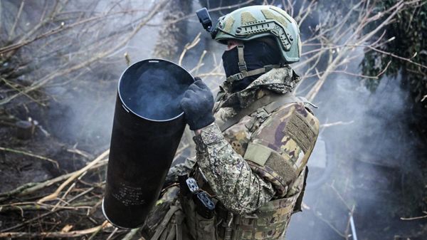Giatsint-S howitzer crew of Battlegroup Tsentr in the Dobropillya direction of the North Military District - Sputnik International