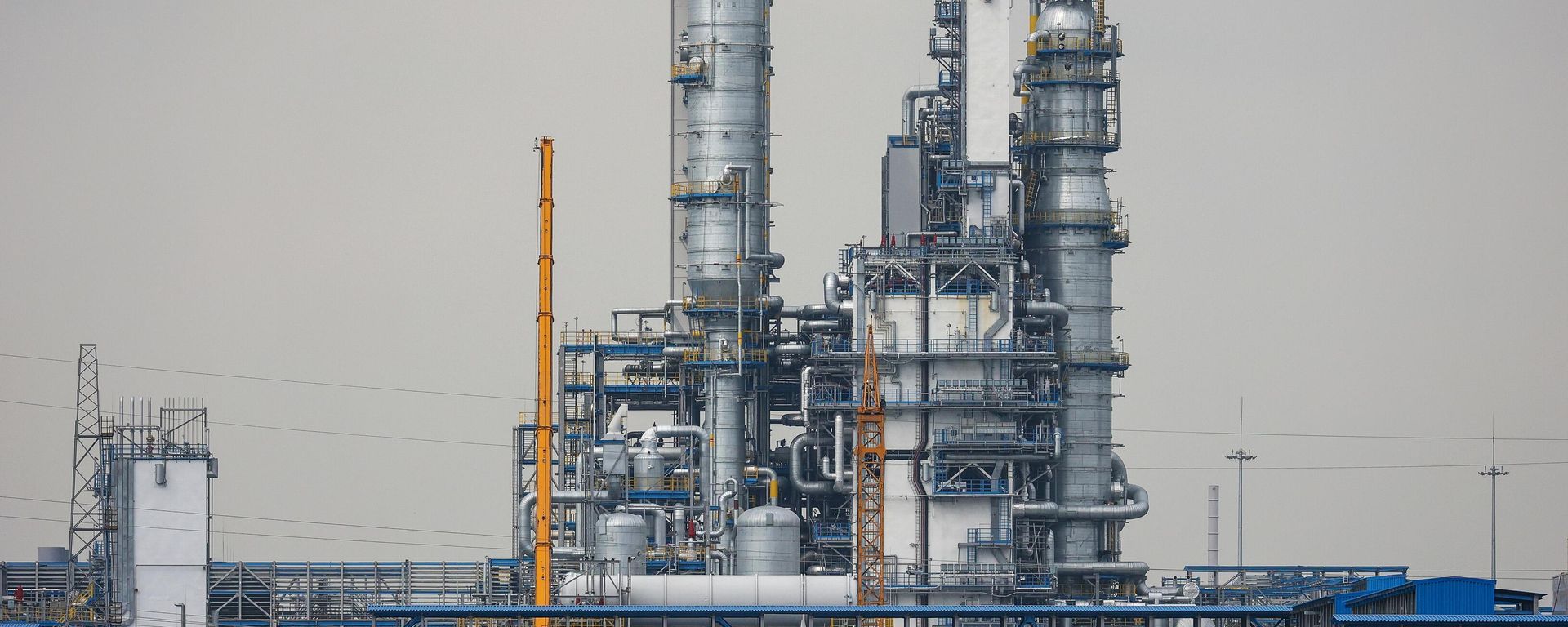 Gazprom's Amur Gas Processing Plant, that extracts methane-associated gases from natural gas, as well as helium. Gazprom's Amur Gas Processing Plant, that extracts methane-associated gases from natural gas, as well as helium. - Sputnik International, 1920, 26.10.2026
