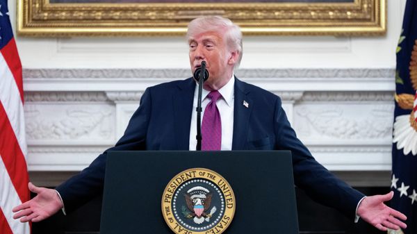 President Donald Trump speaks during an event for NCAA national champions in the State Dining Room of the White House, Tuesday, April 21, 2026, in Washington. (AP Photo/Alex Brandon) - Sputnik International
