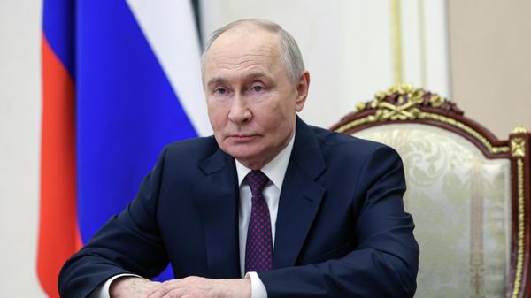 Russian President Vladimir Putin in a video message to the participants of the Open Dialogue Forum - Sputnik International