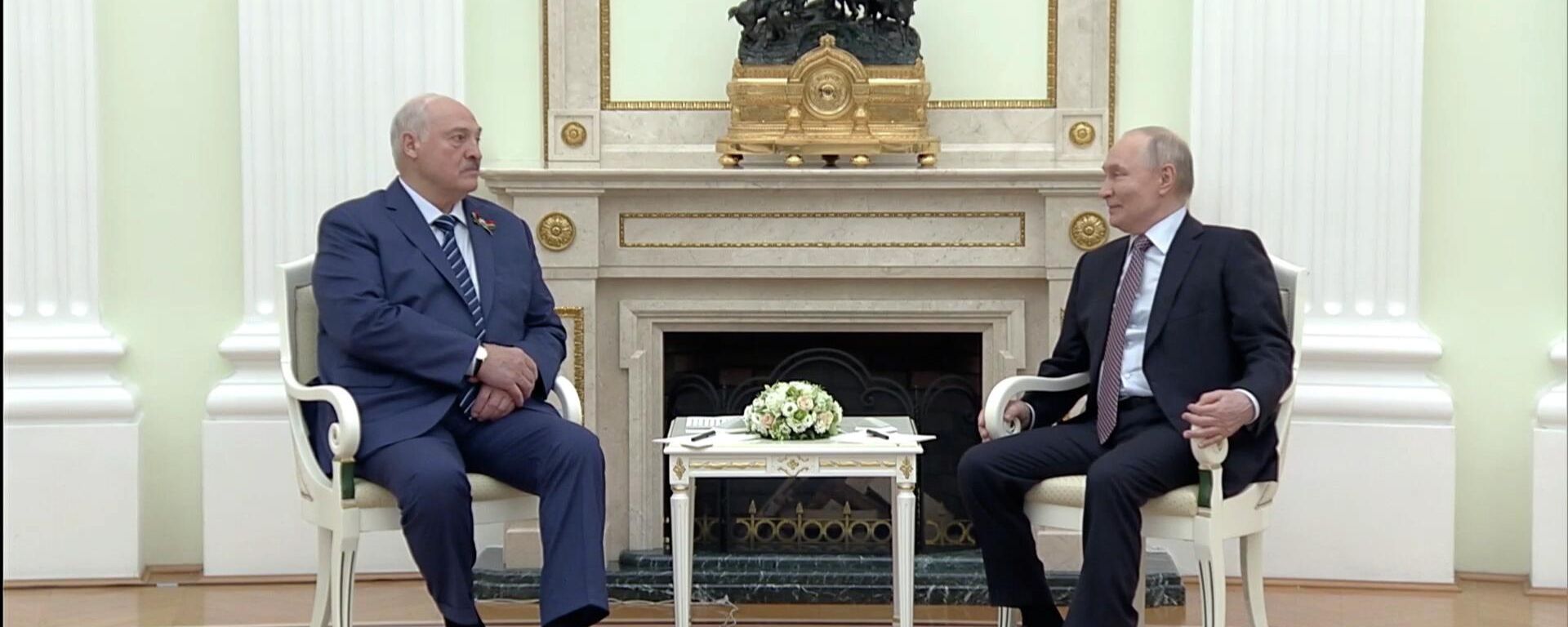 Putin holds talks with Belarusian President Lukashenko at the Kremlin - Sputnik International, 1920, 08.05.2026