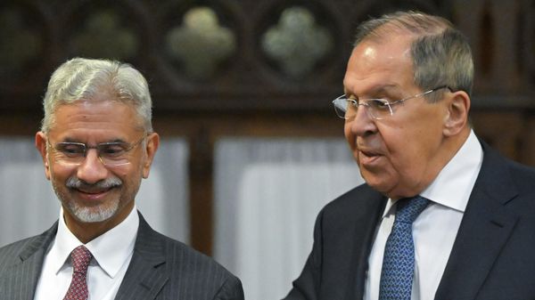 Russian Foreign Minister Sergey Lavrov and his Indian counterpart, Subrahmanyam Jaishankar - Sputnik International