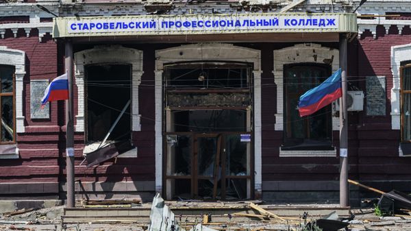 The aftermath of Ukraine's drone attack on a school and a dormitory in the Lugansk People's Republic - Sputnik International