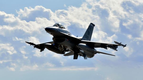 This image provided by the US Air Force, a F-16 Fighting Falcon from the 510th Fighter Squadron takes off during Red Flag 24-1 at Nellis Air Force Base, Nevada, on Jan 25, 2024 - Sputnik International
