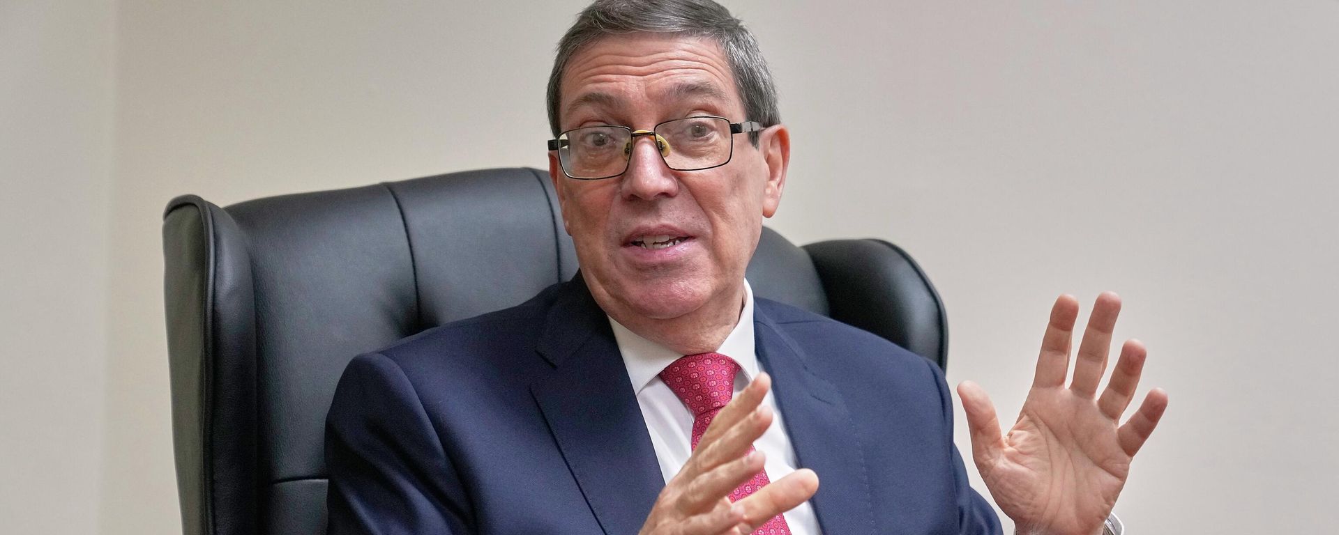 Cuba's Foreign Minister Bruno Rodriguez Parrilla speaks during an interview with The Associated Press at the Permanent Mission of Cuba to the United Nations, in New York, Tuesday, Sept. 30, 2025 - Sputnik International, 1920, 26.09.2026