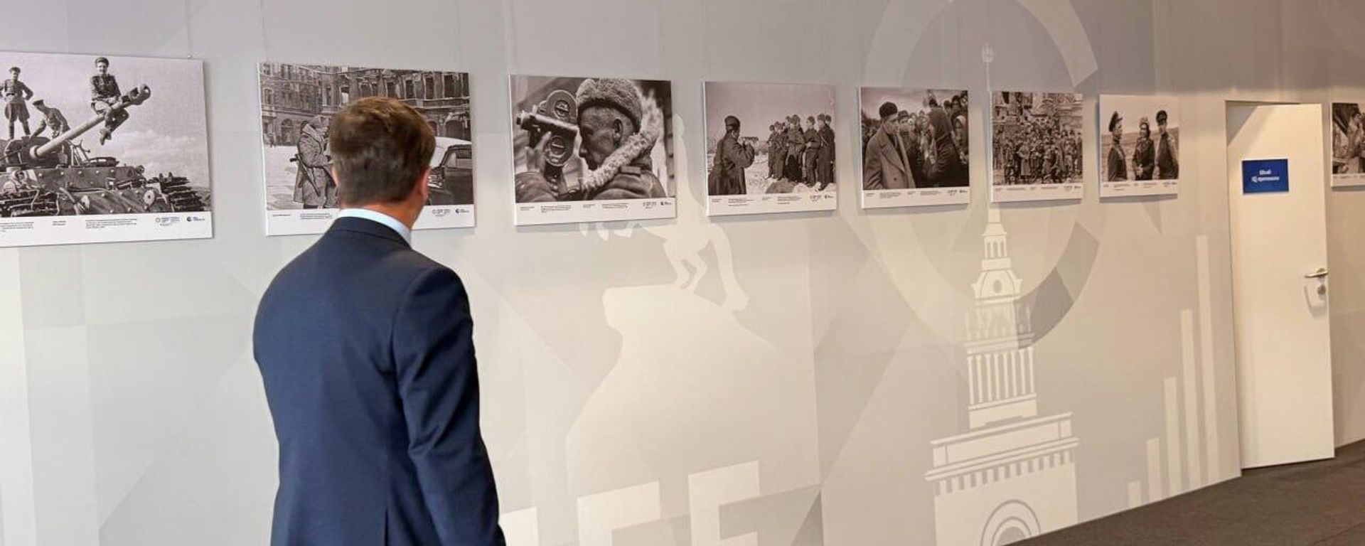 Photo Exhibition for Sovinformburo's 85th Anniversary Opens at SPIEF 2026 Photo Exhibition for Sovinformburo's 85th Anniversary Opens at SPIEF 2026 - Sputnik International, 1920, 03.06.2026