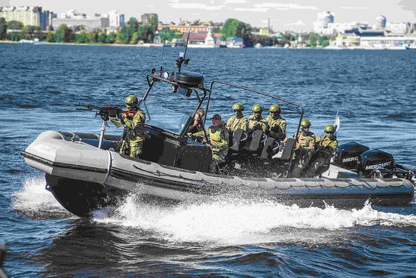 Russia’s BK-10 high-speed assault boat - Sputnik International