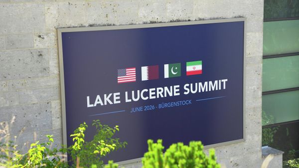 A sign at the entrance to the Burgenstock Resort in Obbuergen, near Lucerne, in Switzerland - Sputnik International