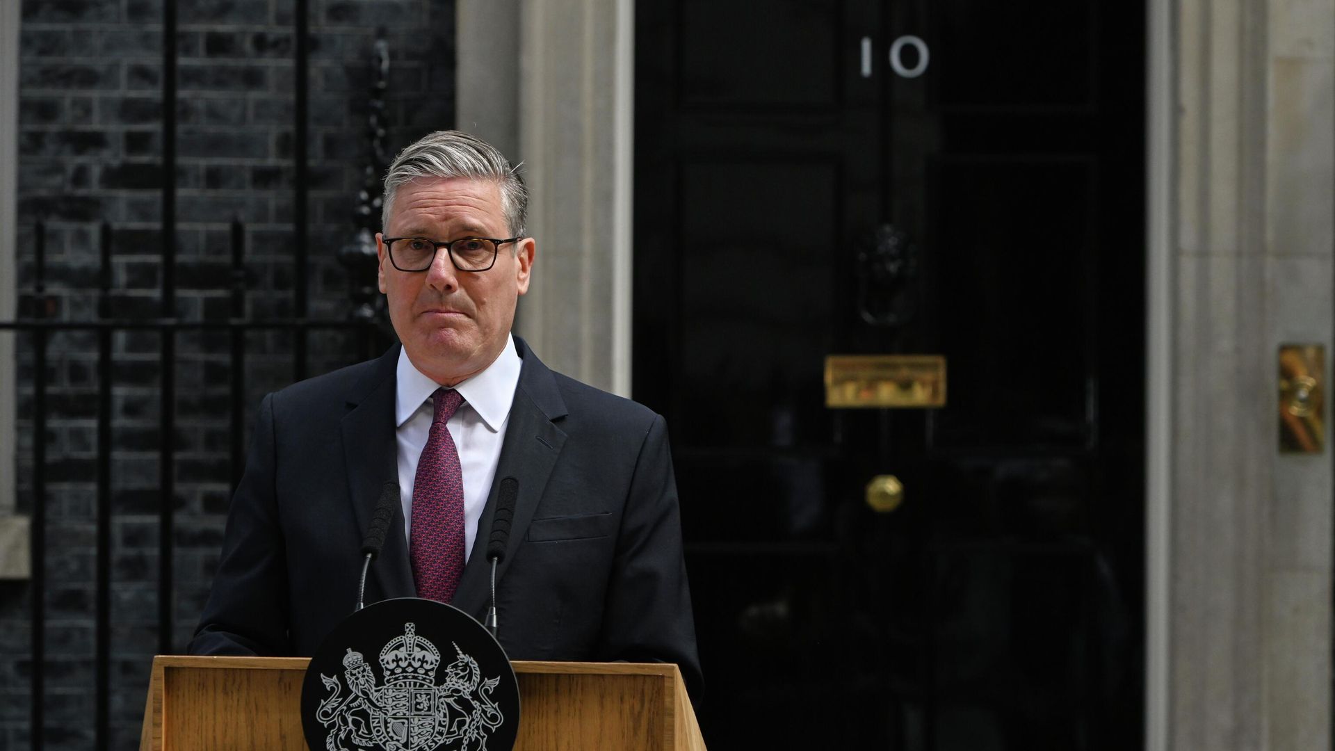 Britain's Prime Minister Keir Starmer speaks to the media outside 10 Downing Street to announce his resignation in London, Monday, June 22, 2026. Britain's Prime Minister Keir Starmer speaks to the media outside 10 Downing Street to announce his resignation in London, Monday, June 22, 2026. - Sputnik International, 1920, 22.06.2026