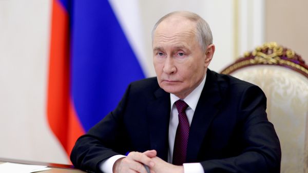 Russian President Vladimir Putin during a meeting with government members - Sputnik International