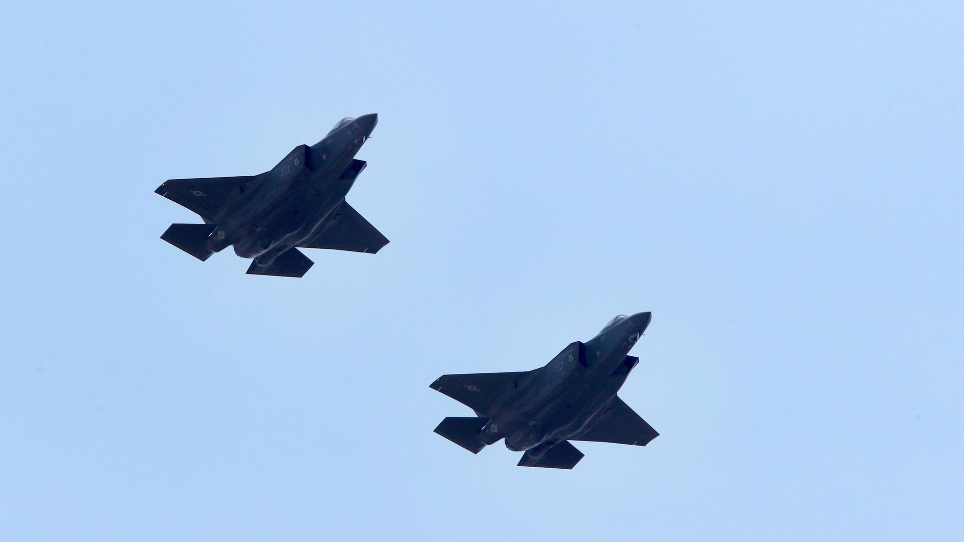 Two US F-35 fighter jets of the Vermont Air National Guard fly over Skopje Airport, North Macedonia, on Friday, June 17, 2022 Two US F-35 fighter jets of the Vermont Air National Guard fly over Skopje Airport, North Macedonia, on Friday, June 17, 2022 - Sputnik International, 1920, 28.06.2026