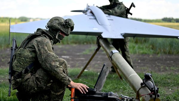 A BM-70 UAV crew from Russia's Tsentr Battlegroup conducts combat operations on the Dobropolye axis in the Donetsk People's Republic. - Sputnik International