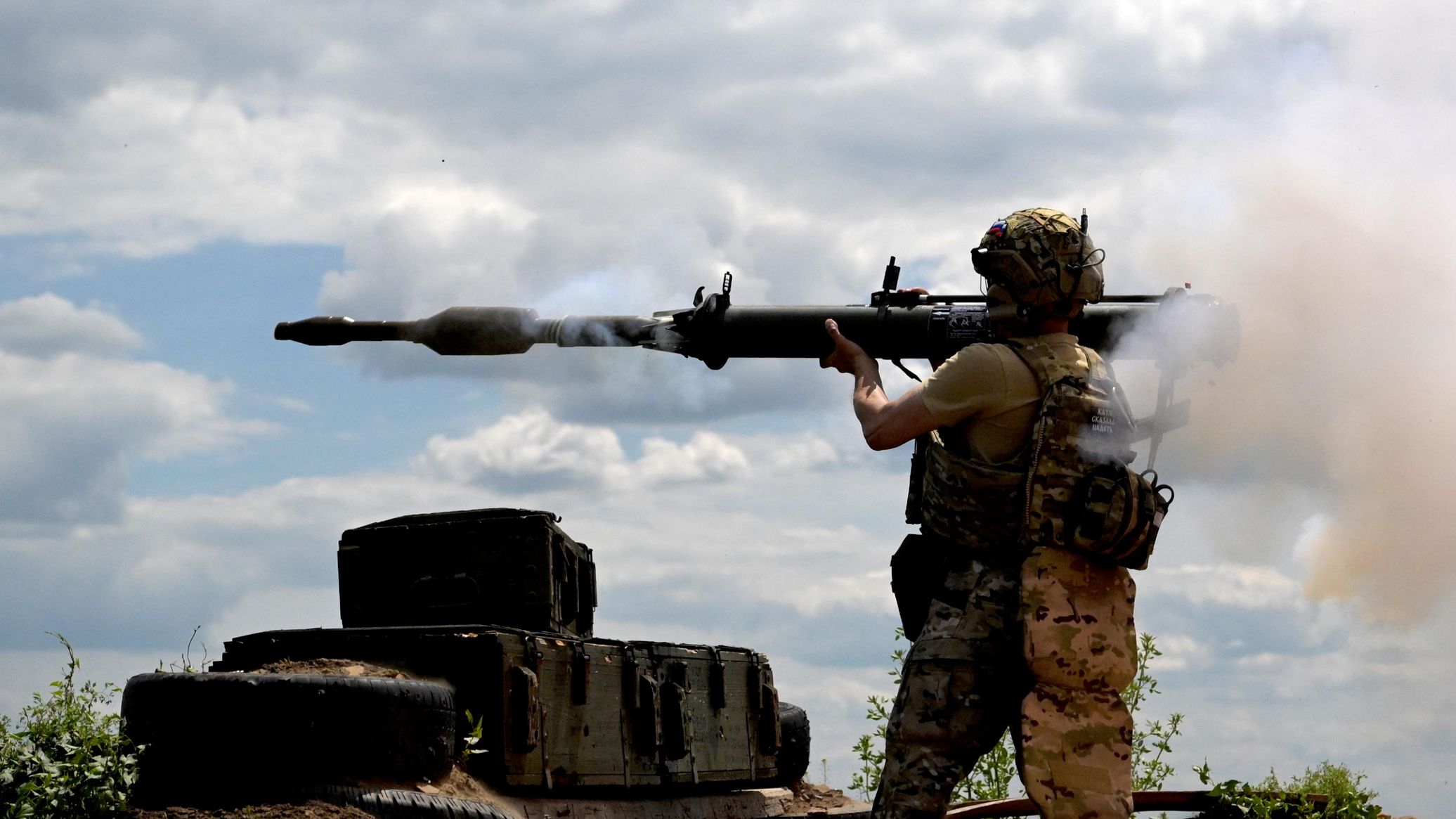 Russian Forces Press Forward Across Multiple Fronts in Ukraine