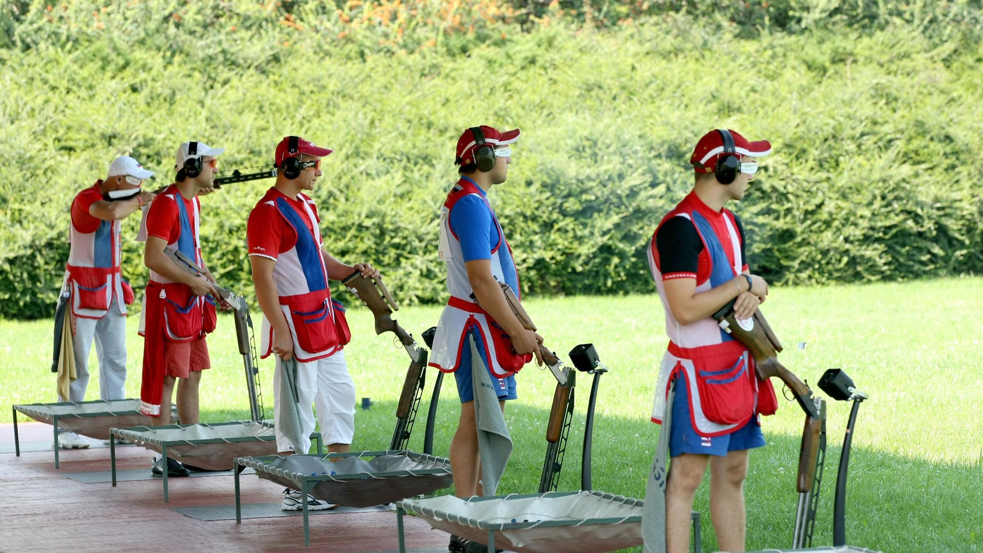 Russian juniors during a clay pigeon shooting training session in the double trap event at the European Shooting Championships in Belgrade Russian juniors during a clay pigeon shooting training session in the double trap event at the European Shooting Championships in Belgrade - Sputnik International, 1920, 06.07.2026